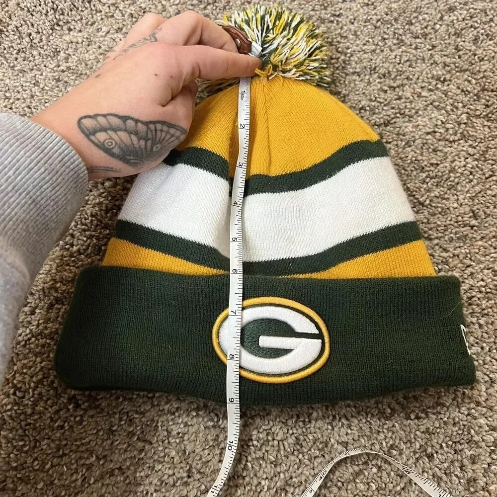 NFL Green Bay Packers Beanie Football Fan Thermal Hat Cap Tassel Poof Sports - Picture 9 of 11